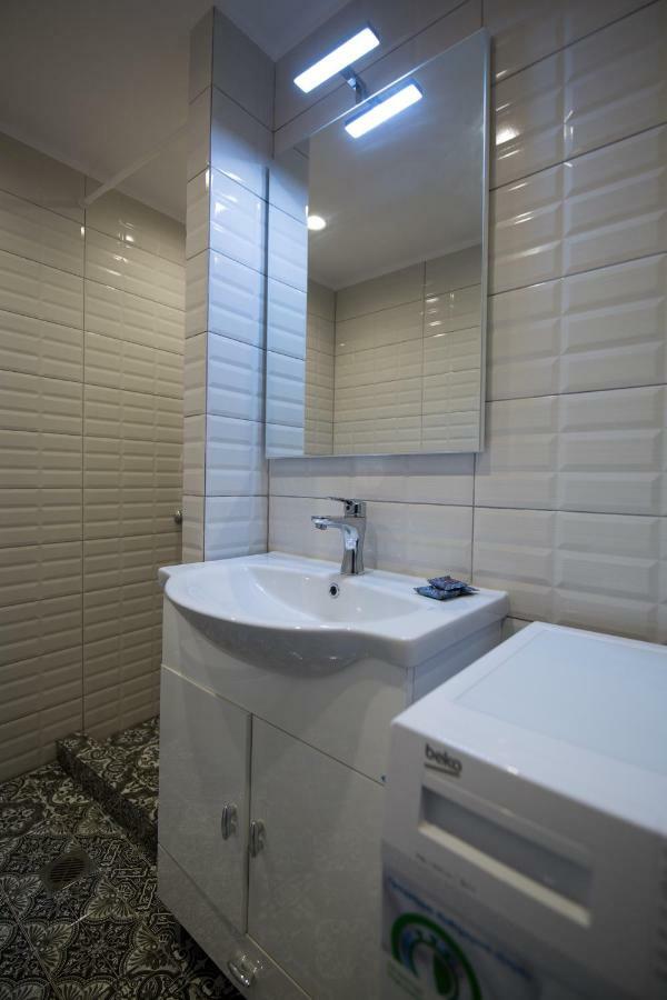 White Lux Apartment For 2 Vipgreece Αθήνα Εξωτερικό φωτογραφία