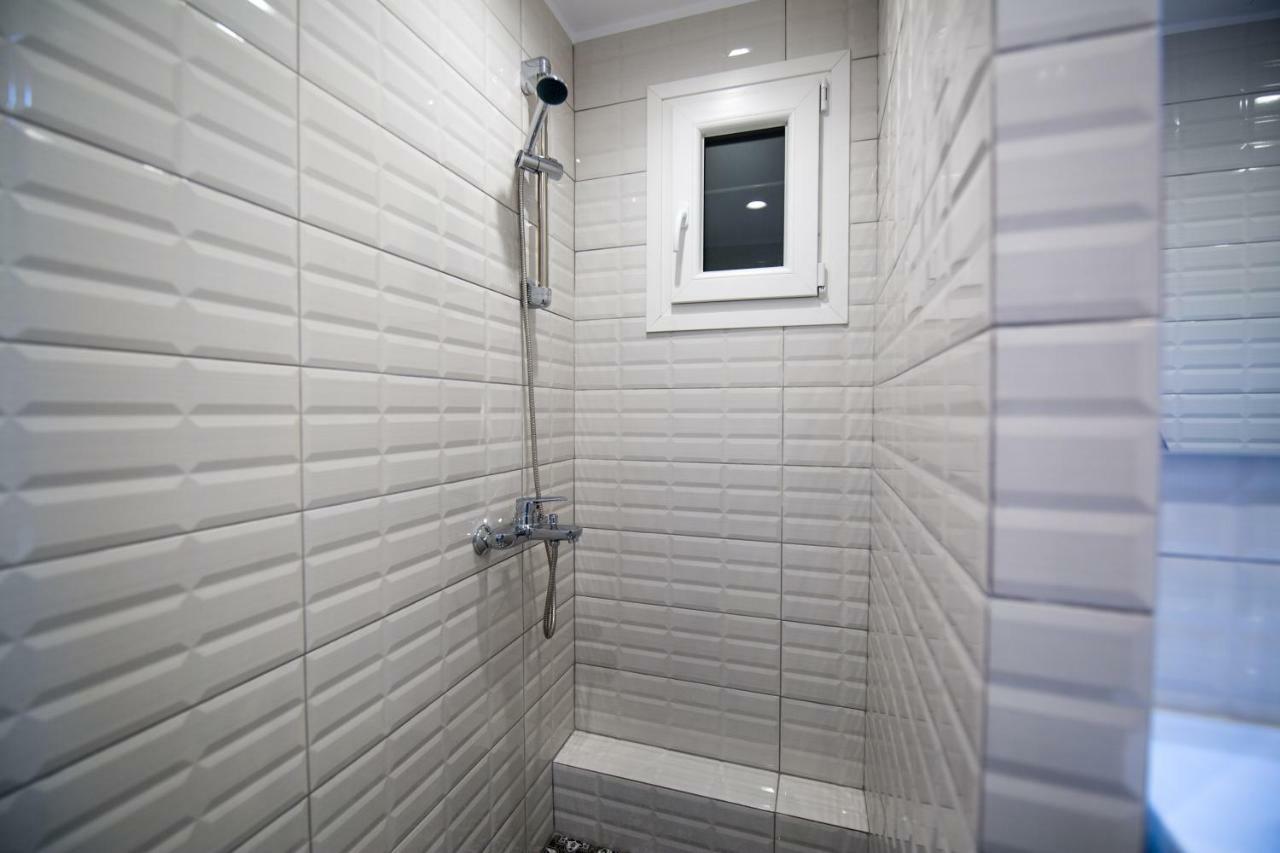 White Lux Apartment For 2 Vipgreece Αθήνα Εξωτερικό φωτογραφία