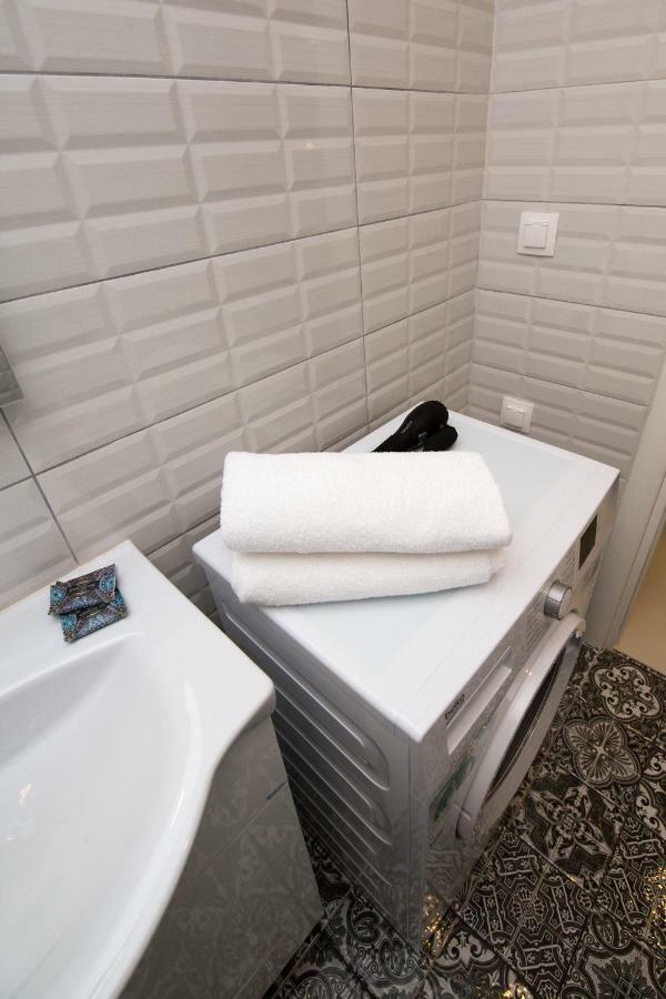 White Lux Apartment For 2 Vipgreece Αθήνα Εξωτερικό φωτογραφία